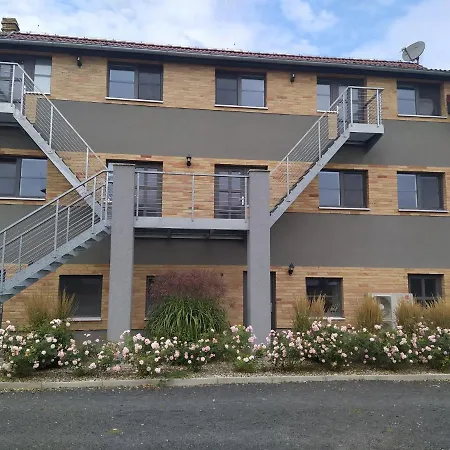 Ubytovani Na Statku Racice Exterior photo