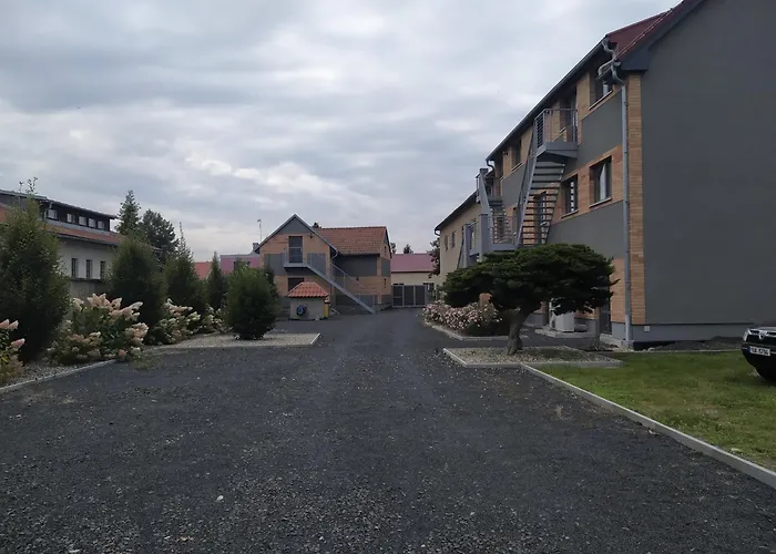 Ubytovani Na Statku Racice